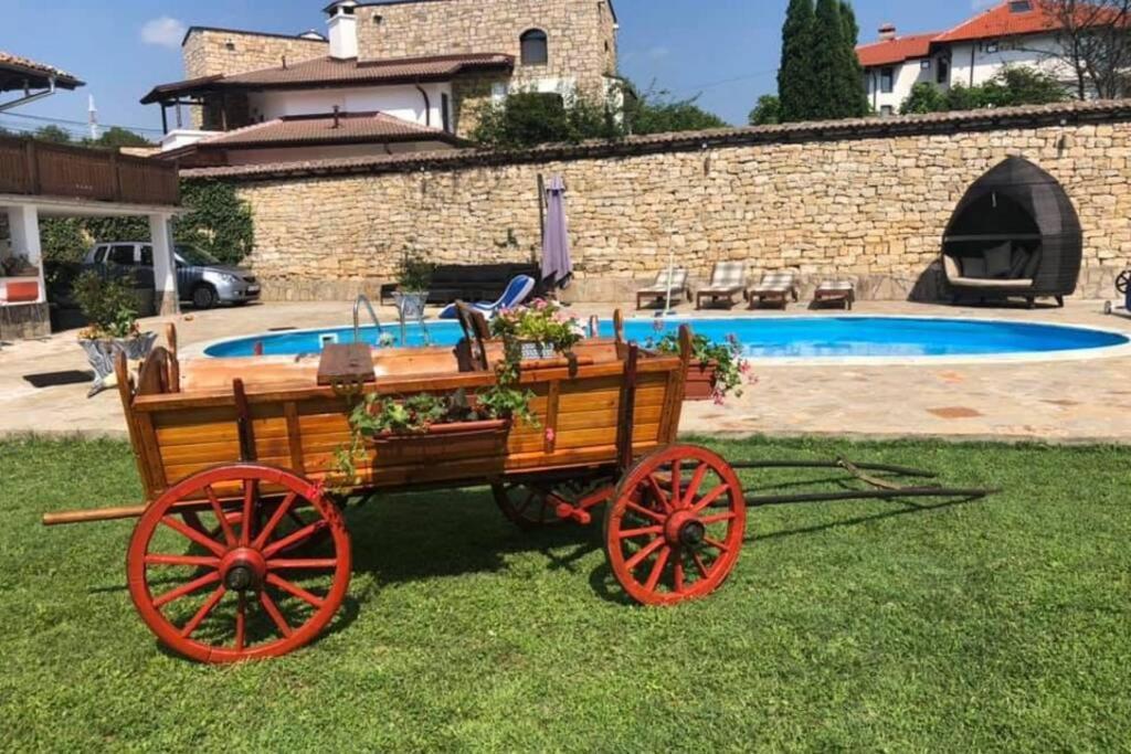 Angliiska Vila Arbanasi Exterior photo